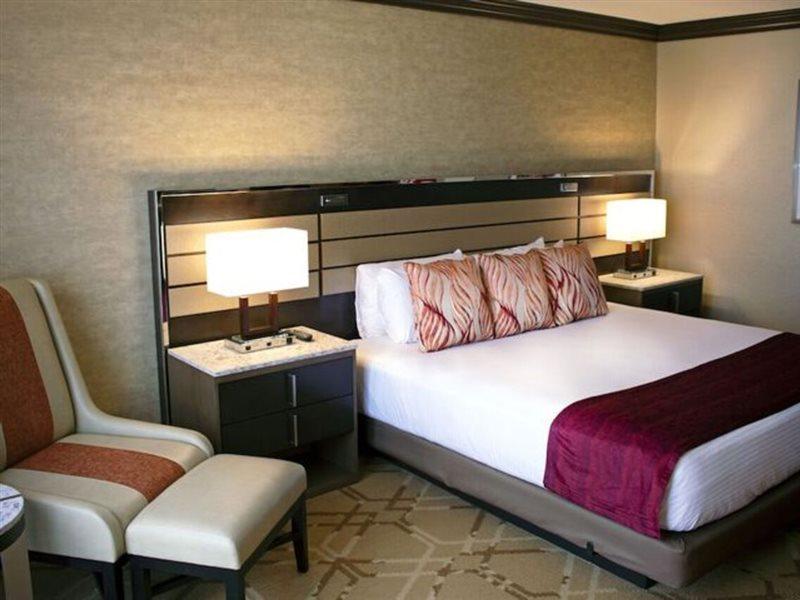 Ameristar Casino Hotel Канзас Сити Екстериор снимка