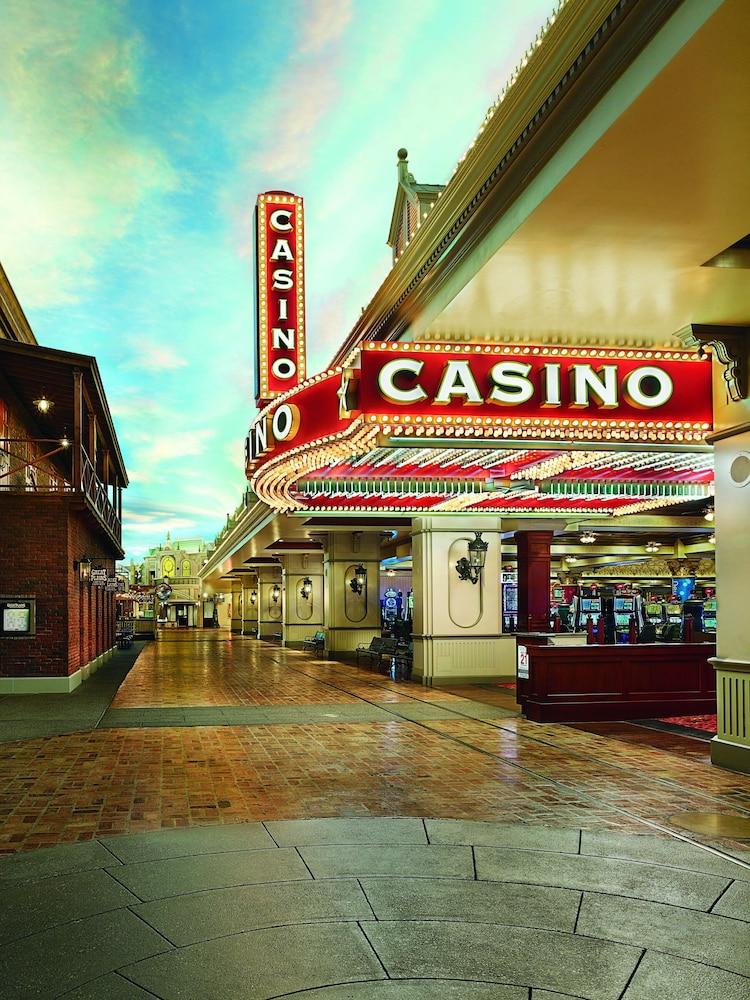 Ameristar Casino Hotel Канзас Сити Екстериор снимка