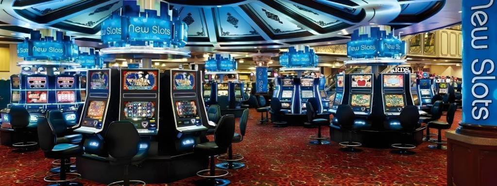 Ameristar Casino Hotel Канзас Сити Екстериор снимка